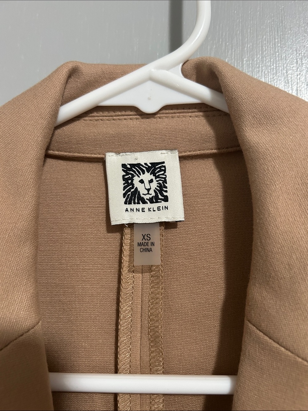 Anne Klein Camel Blazer with Black Trim Professional Business Casual Office - Picture 2 of 6